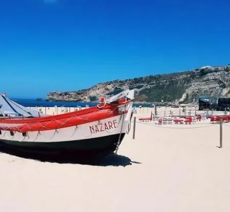 100 Meters From The Beach! Rua Da Paz * Nazare