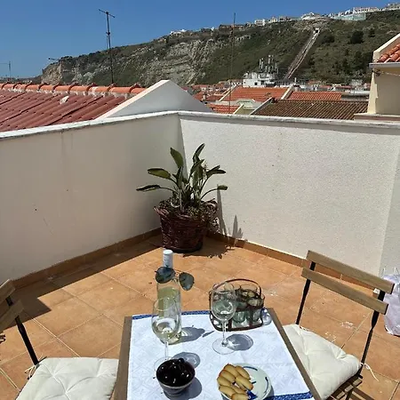Dom wakacyjny 100 Meters From The Beach! Rua Da Paz *